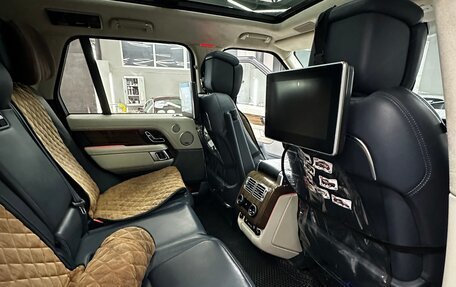 Land Rover Range Rover IV рестайлинг, 2018 год, 9 500 000 рублей, 14 фотография