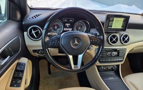 Mercedes-Benz GLA, 2015 год, 2 200 000 рублей, 12 фотография