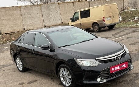 Toyota Camry, 2015 год, 1 685 000 рублей, 10 фотография