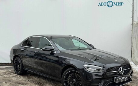 Mercedes-Benz E-Класс, 2021 год, 4 450 000 рублей, 3 фотография