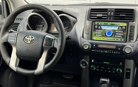 Toyota Land Cruiser Prado 150 рестайлинг 2, 2011 год, 2 350 000 рублей, 11 фотография