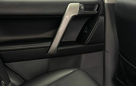 Toyota Land Cruiser Prado 150 рестайлинг 2, 2011 год, 2 350 000 рублей, 19 фотография