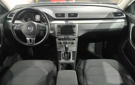 Volkswagen Passat B7, 2012 год, 1 127 000 рублей, 10 фотография