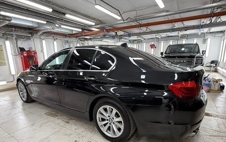 BMW 5 серия, 2011 год, 1 150 000 рублей, 3 фотография