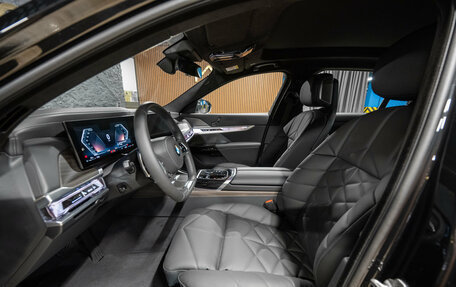 BMW 7 серия, 2025 год, 17 300 000 рублей, 14 фотография