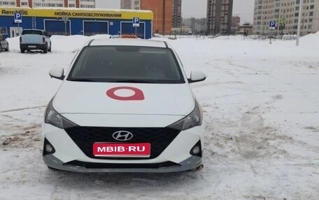 Hyundai Solaris II рестайлинг, 2021 год, 1 000 000 рублей, 1 фотография