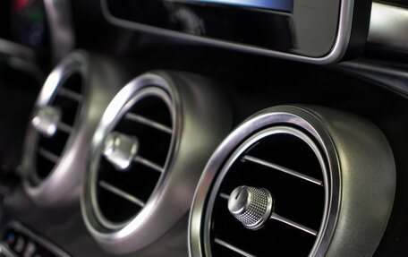 Mercedes-Benz C-Класс, 2017 год, 2 650 000 рублей, 15 фотография