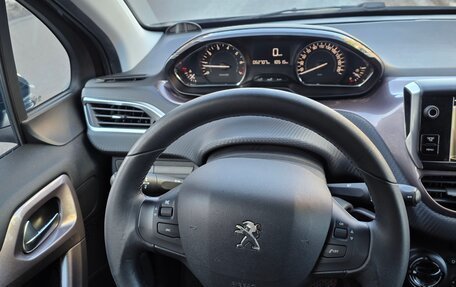 Peugeot 2008 II, 2014 год, 920 000 рублей, 15 фотография