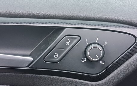 Volkswagen Golf VII, 2016 год, 1 749 000 рублей, 20 фотография