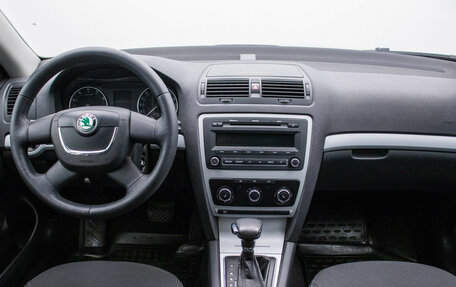 Skoda Octavia, 2010 год, 740 000 рублей, 13 фотография