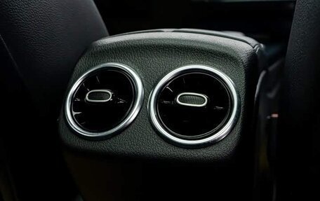 Mercedes-Benz A-Класс, 2021 год, 2 250 000 рублей, 15 фотография