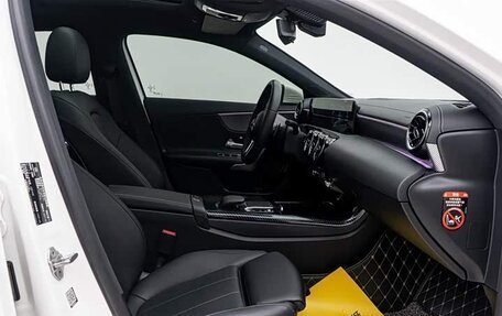 Mercedes-Benz A-Класс, 2021 год, 2 250 000 рублей, 16 фотография