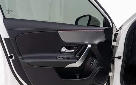 Mercedes-Benz A-Класс, 2021 год, 2 250 000 рублей, 22 фотография