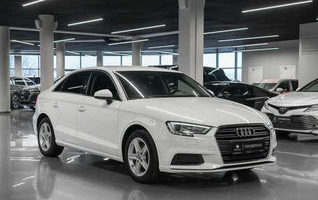 Audi A3, 2018 год, 2 240 000 рублей, 2 фотография