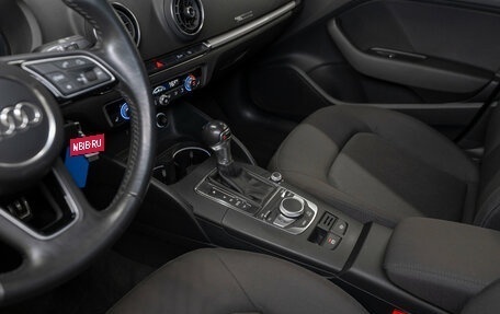 Audi A3, 2018 год, 2 240 000 рублей, 13 фотография