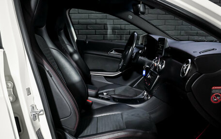 Mercedes-Benz A-Класс, 2015 год, 1 730 000 рублей, 11 фотография