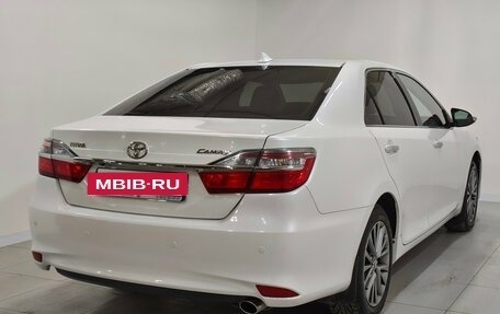 Toyota Camry, 2017 год, 2 265 000 рублей, 3 фотография