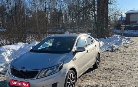 KIA Rio III рестайлинг, 2014 год, 970 000 рублей, 3 фотография