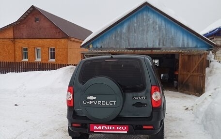 Chevrolet Niva I рестайлинг, 2013 год, 400 000 рублей, 3 фотография