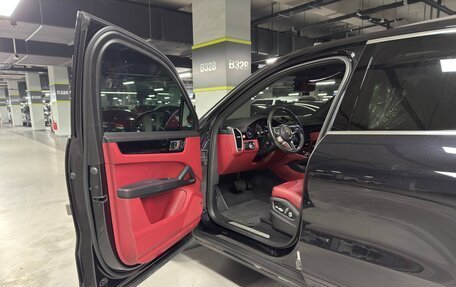 Porsche Cayenne III, 2023 год, 10 980 000 рублей, 9 фотография