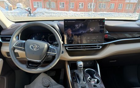 Toyota Highlander, 2025 год, 5 190 000 рублей, 15 фотография