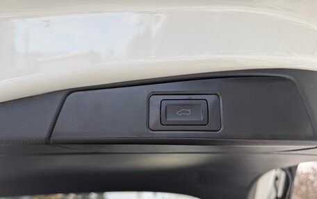 Toyota RAV4, 2025 год, 3 890 000 рублей, 12 фотография