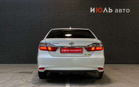 Toyota Camry, 2017 год, 2 700 000 рублей, 6 фотография