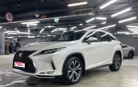 Lexus RX IV рестайлинг, 2021 год, 6 300 000 рублей, 3 фотография