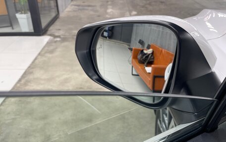 Lexus RX IV рестайлинг, 2021 год, 6 300 000 рублей, 13 фотография