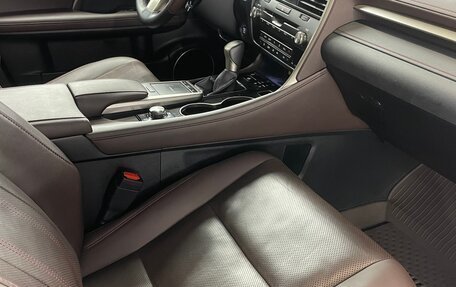 Lexus RX IV рестайлинг, 2021 год, 6 300 000 рублей, 11 фотография