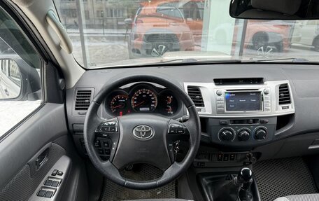 Toyota Hilux VII, 2011 год, 1 650 000 рублей, 12 фотография