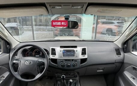 Toyota Hilux VII, 2011 год, 1 650 000 рублей, 11 фотография