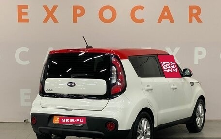 KIA Soul II рестайлинг, 2017 год, 1 606 000 рублей, 5 фотография