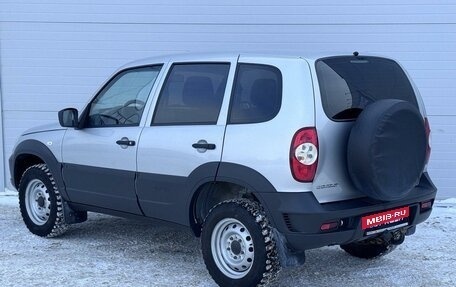 Chevrolet Niva I рестайлинг, 2018 год, 799 000 рублей, 5 фотография
