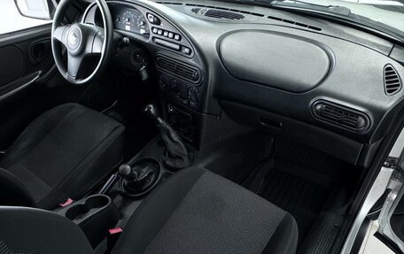 Chevrolet Niva I рестайлинг, 2018 год, 799 000 рублей, 11 фотография