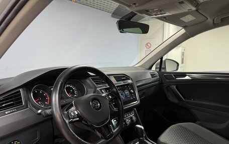 Volkswagen Tiguan II, 2017 год, 2 632 000 рублей, 10 фотография