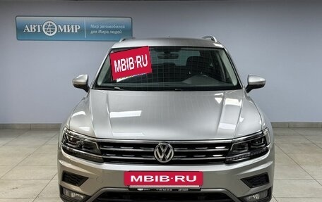 Volkswagen Tiguan II, 2017 год, 2 632 000 рублей, 2 фотография