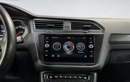 Volkswagen Tiguan II, 2017 год, 2 632 000 рублей, 20 фотография