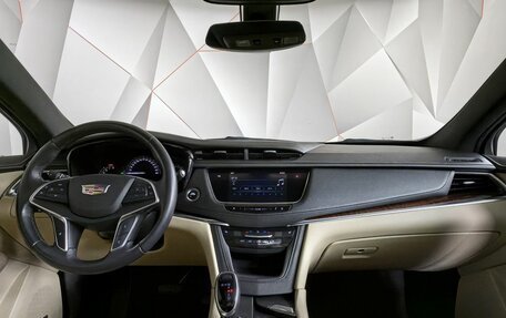 Cadillac XT5 I рестайлинг, 2017 год, 2 550 000 рублей, 14 фотография