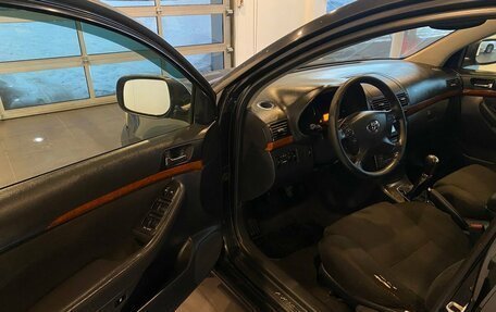 Toyota Avensis III рестайлинг, 2008 год, 675 000 рублей, 20 фотография