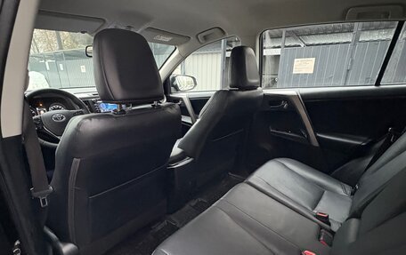 Toyota RAV4, 2017 год, 2 700 000 рублей, 5 фотография