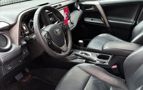 Toyota RAV4, 2017 год, 2 700 000 рублей, 8 фотография