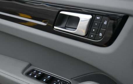 Porsche Cayenne III, 2022 год, 11 490 000 рублей, 26 фотография