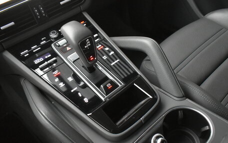 Porsche Cayenne III, 2022 год, 11 490 000 рублей, 22 фотография