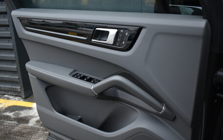 Porsche Cayenne III, 2022 год, 11 490 000 рублей, 25 фотография