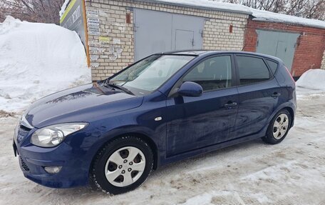 Hyundai i30 I, 2011 год, 750 000 рублей, 2 фотография