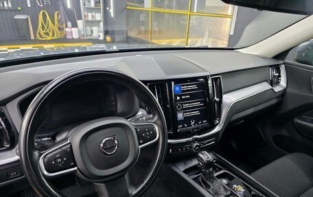 Volvo XC60 II, 2019 год, 3 150 000 рублей, 10 фотография