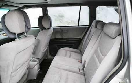 Toyota Highlander III, 2001 год, 1 380 000 рублей, 8 фотография