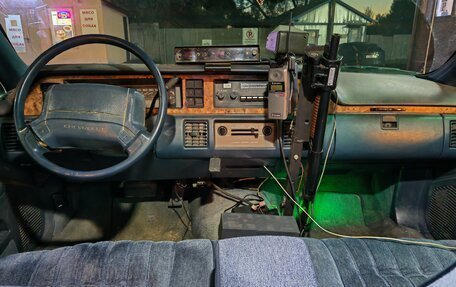 Chevrolet Caprice IV, 1992 год, 550 000 рублей, 3 фотография