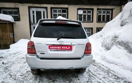 Toyota Highlander III, 2001 год, 1 380 000 рублей, 3 фотография